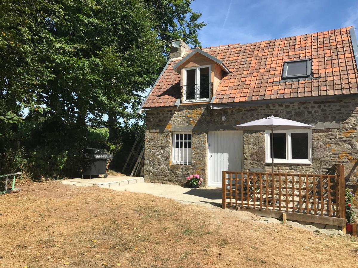 Ferme De Noyes Cottage Sourdeval المظهر الخارجي الصورة