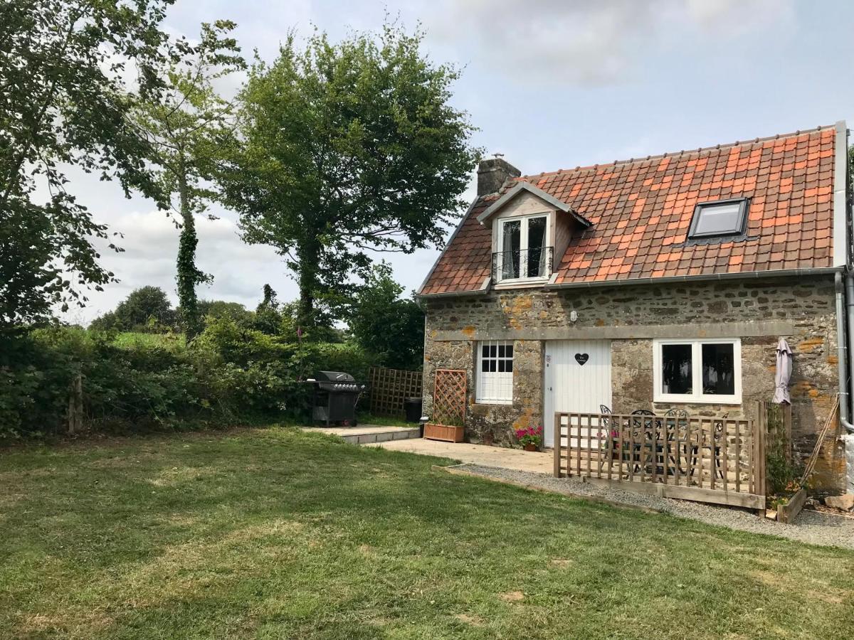 Ferme De Noyes Cottage Sourdeval المظهر الخارجي الصورة